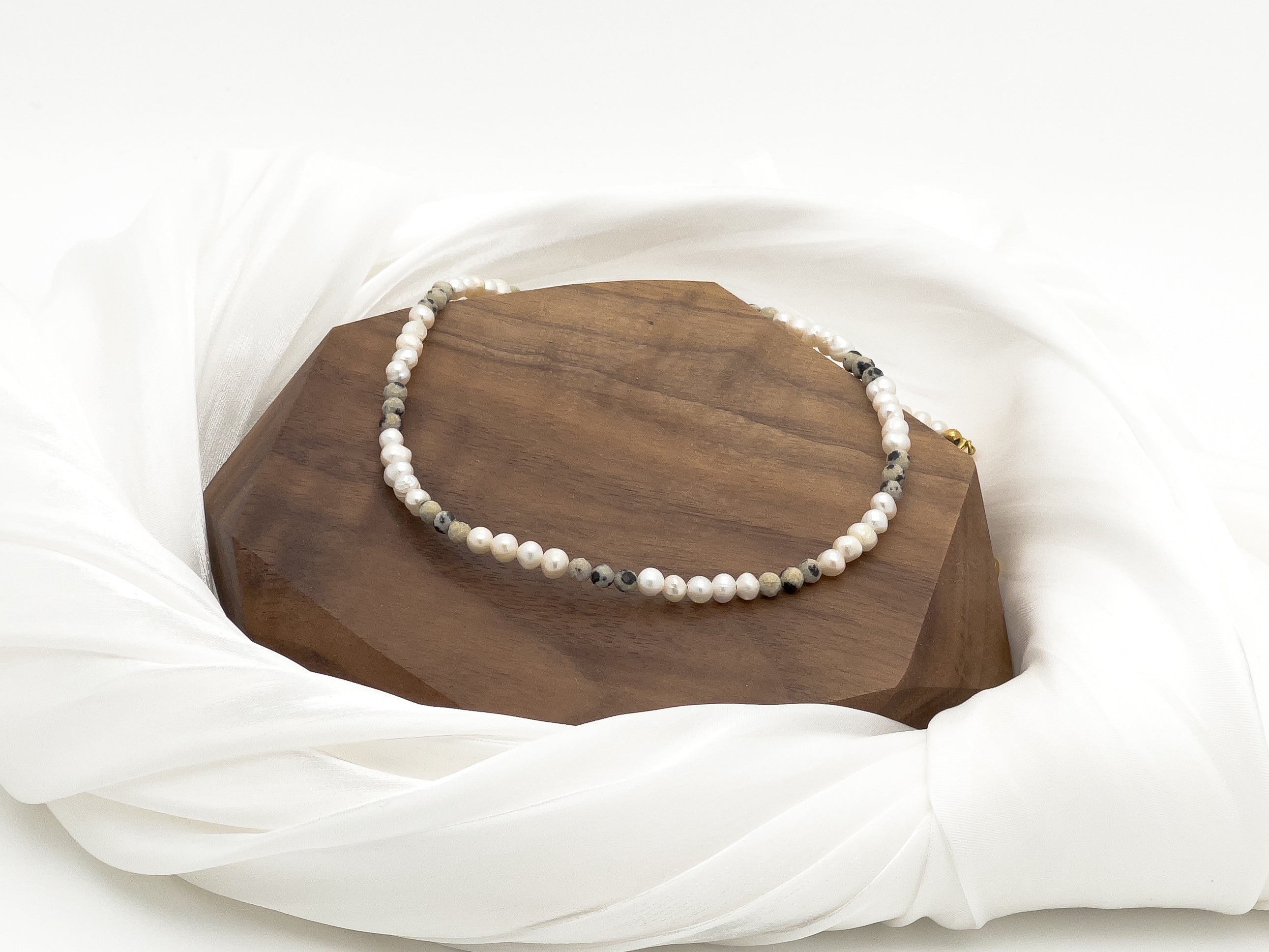 Pearl and Jasper Pepper Choker Necklace - Everyday Jewelry | Chic Chic Bon