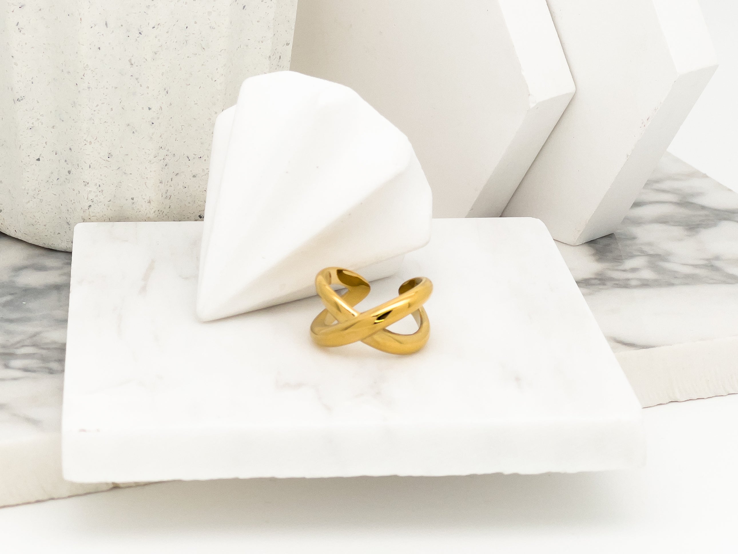 French Hugging Multi Wear Gold Ring - Everyday Jewelry | chic chic bon