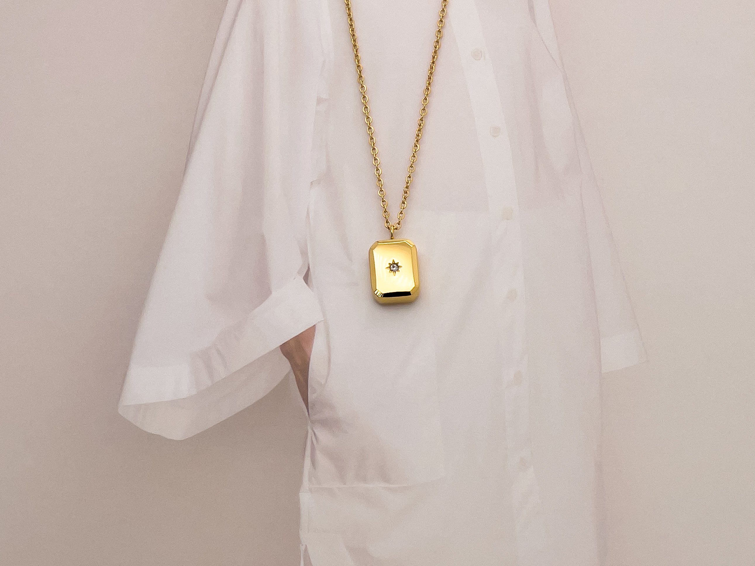 North Star Gold Pendant Necklace - Jewelry Store | Chic Chic Bon