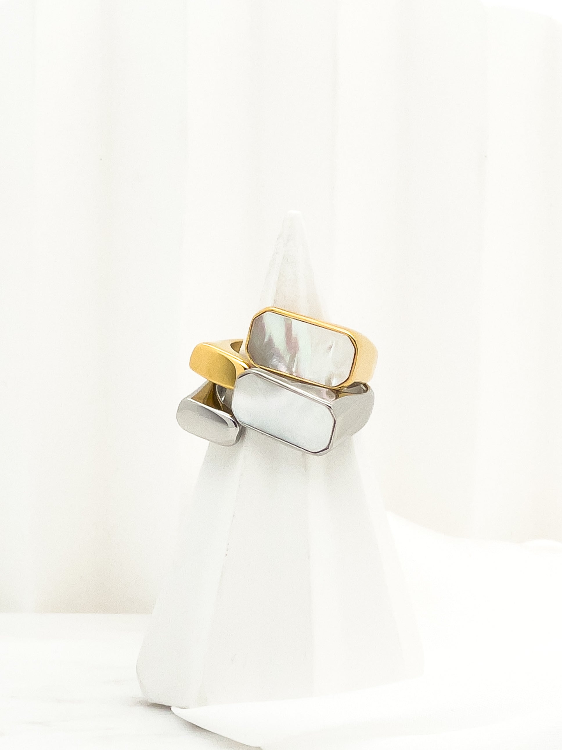 Maria Asymmetrical Shell Ring  - Fashion Jewelry For Sale | Chic Chic Bon