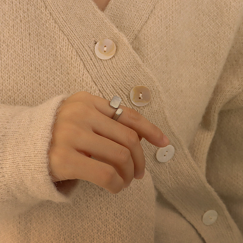 Maria 不對稱貝殼
